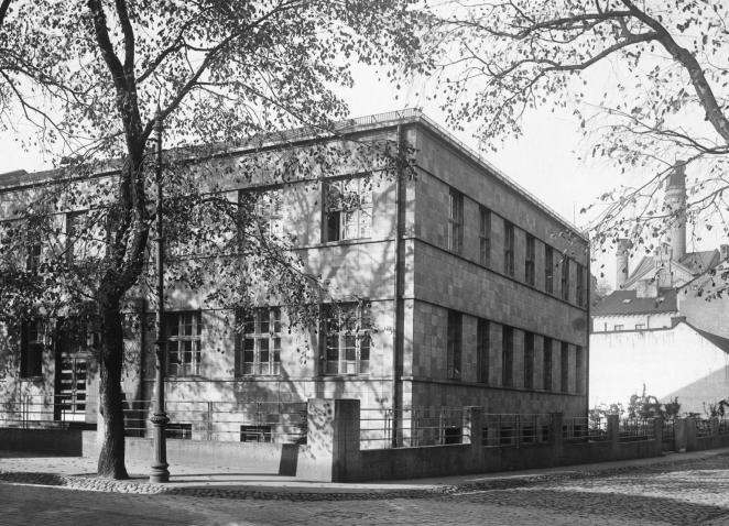 Drosme un rūpe. Arhitektūra un dizains: Roche vīzija